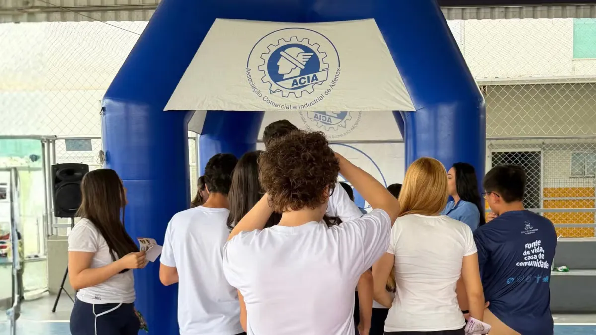 ACIA marca presença na primeira Feira de Profissões do Colégio Marista Alfenas para inspirar jovens talentos